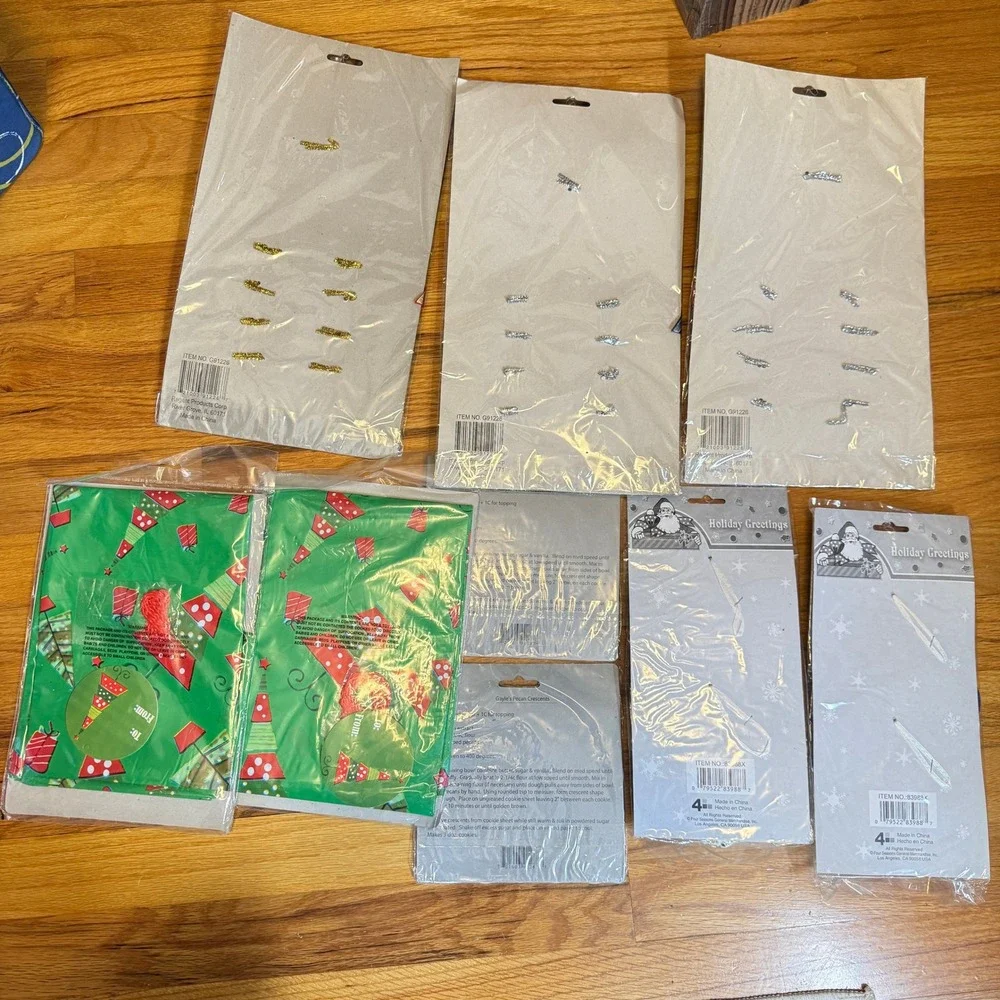 Christmas Gift Wrap Decor Velvet Bows Giant Gift Bags Holiday Recipe Cards Lot
